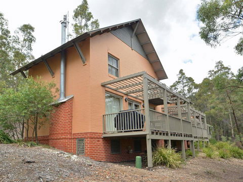 Villa Executive 2br Barbera Resort Condo Located Within Cypress Lakes Resort (nothing Is More Central) - Perths Hotel 3