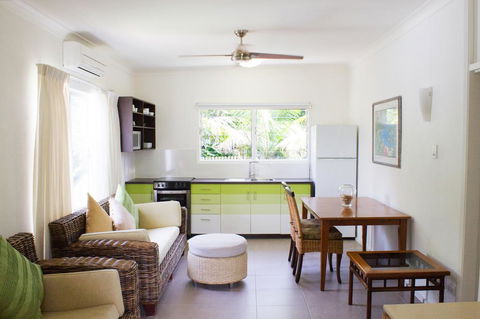 Villa Marine Holiday Apartments Cairns - Perths Hotel 2