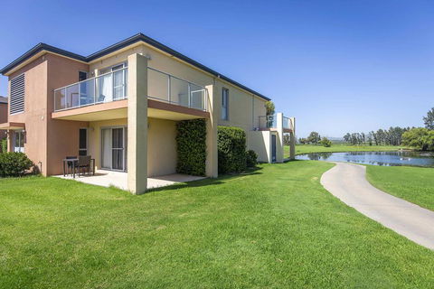 Villa On The Green - Perths Hotel 0