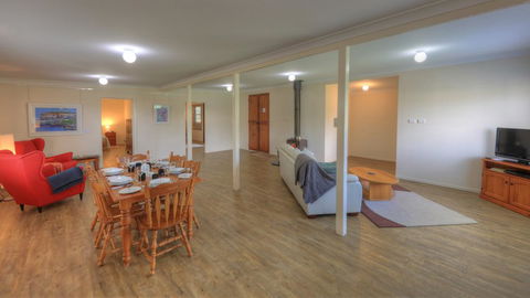 Village Stays Coldstream Gallery Bungalow - Perths Hotel 0