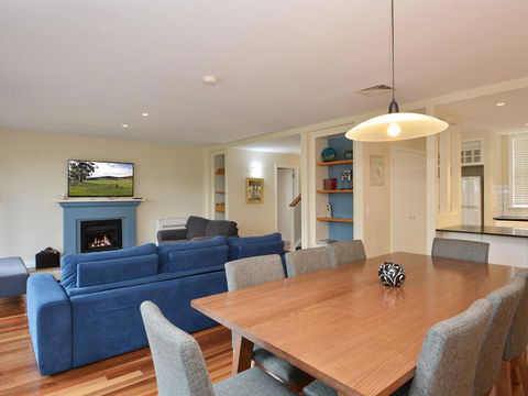 Villas Dodici (Sleeps 12) Resort Condos Located Within Cypress Lakes Resort (nothing Is More Central) - Perths Hotel 3