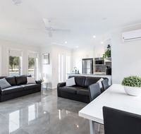 Wagga Apartments 1 - Perths Hotel