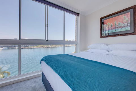 Wake Up To Sydney Harbour - Perths Hotel 1