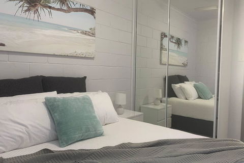 Walk To Lamberts Beach With Wi-fi And Netflix - Perths Hotel 1