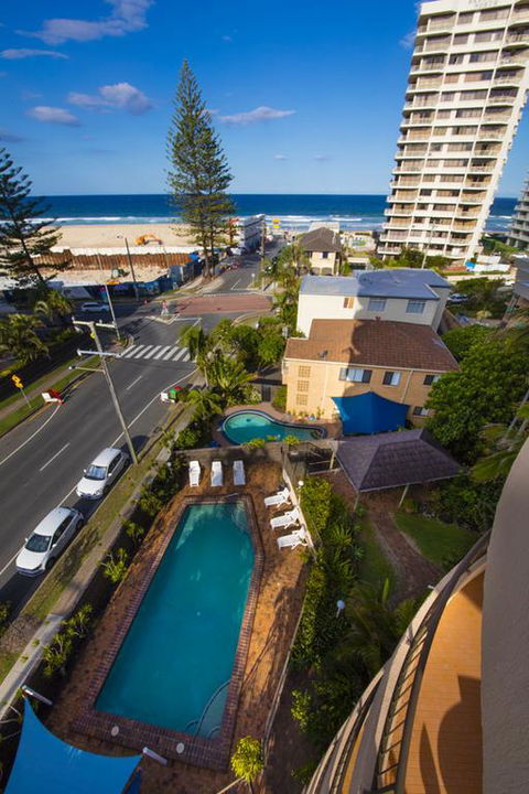 Warringa Surf Holiday Apartments - Perths Hotel 3