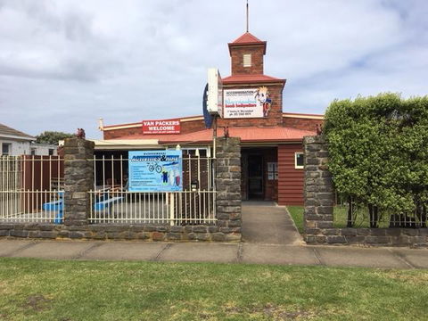 Warrnambool Beach Backpackers - Perths Hotel 2