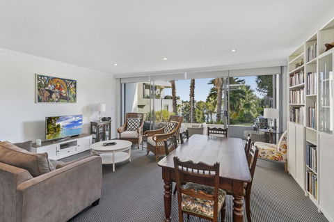 Waterfront Resort Living With Space For The Family - Perths Hotel 0