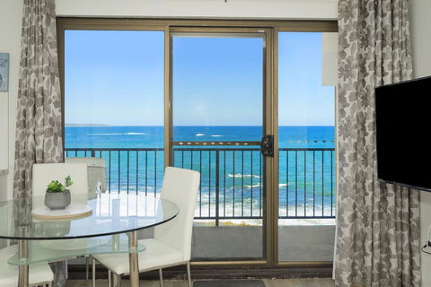 Waterfront Unit, Unit 2 - Perths Hotel 0