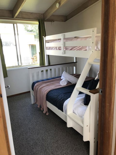 The PC Cottage - Perths Hotel 14