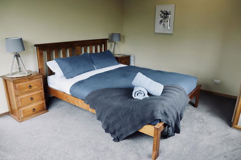 Red Ceder Cottage - Great Ocean Road - Port Campbell - Perths Hotel 2