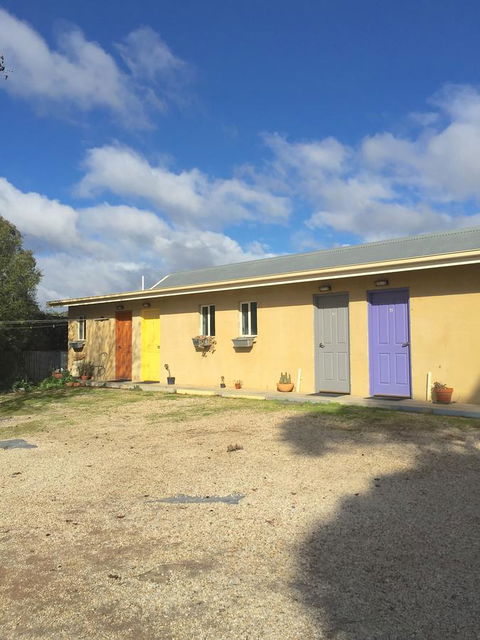 The Albion Motel Castlemaine - Perths Hotel 3