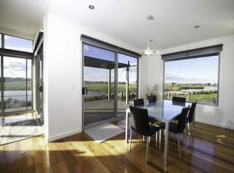 19 Glen Eagles Close - Perths Hotel 1