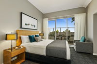 Book Brighton Accommodation Vacations Perths Hotel Perths Hotel