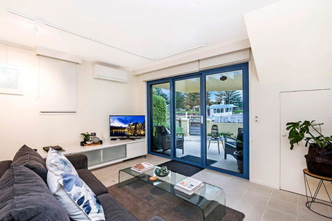 Edge17 Port Fairy Wharf - Perths Hotel 12