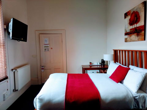 Ansonia On Lydiard - Perths Hotel 36