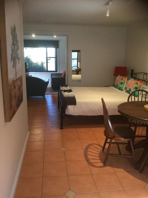 At The Beach Apartments - Perths Hotel 15