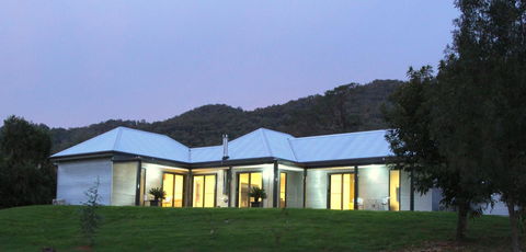 3 Bells Alpine Cottage - Perths Hotel 11
