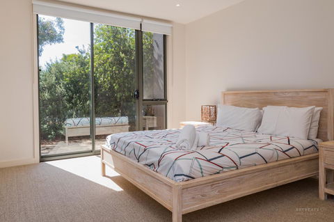 1 Sunset Place - Perths Hotel 12