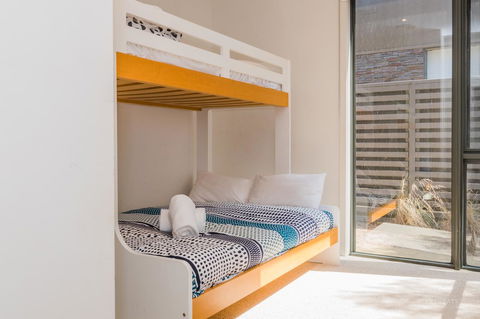 1 Sunset Place - Perths Hotel 14