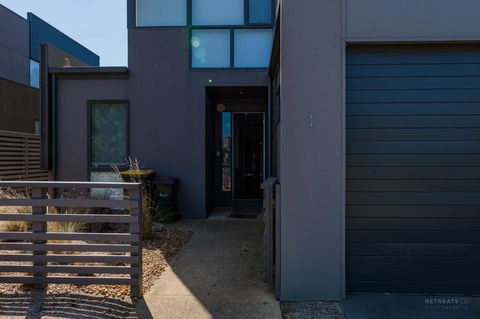 1 Sunset Place - Perths Hotel 4