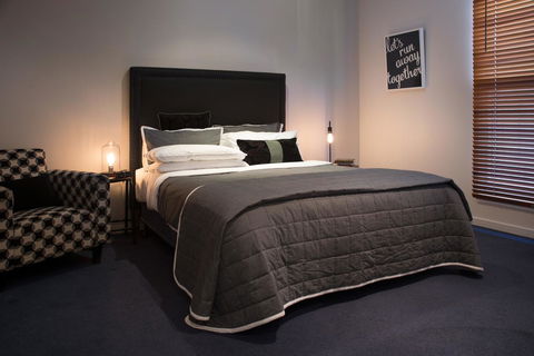 Lake Como Villa - Perths Hotel 7