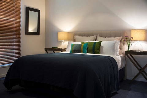 Lake Como Villa - Perths Hotel 9