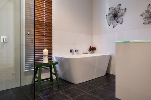 Lake Como Villa - Perths Hotel 6