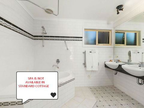 Cottages For Two - Perths Hotel 0