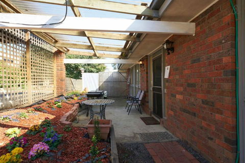 Cottages For Two - Perths Hotel 3
