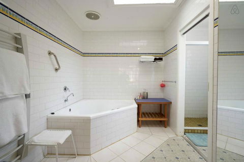 Cottages For Two - Perths Hotel 14