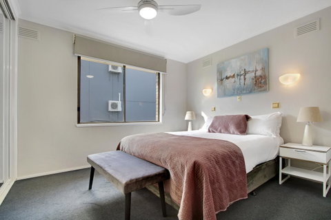 Hybiscus Waterfront Apartments - Perths Hotel 13