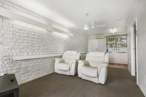 Hybiscus Waterfront Apartments - Perths Hotel 28