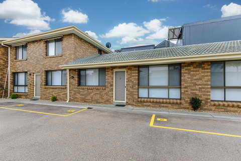 Hybiscus Waterfront Apartments - Perths Hotel 15