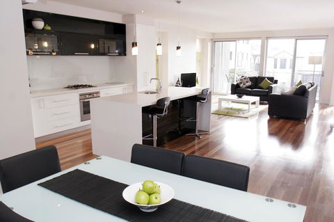 104 On Merri Apartments - Perths Hotel 7