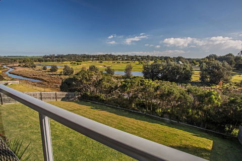 Saltwater Breeze Retreat - Perths Hotel 8