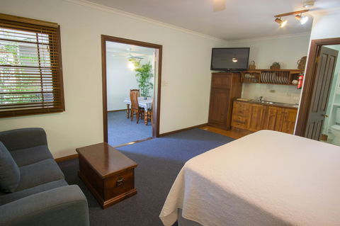 Debbie\'s Place - Perths Hotel 42