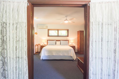 Debbie\'s Place - Perths Hotel 40