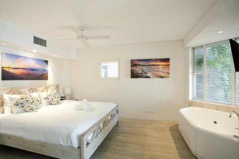 Noosa Blue Resort - Perths Hotel 7