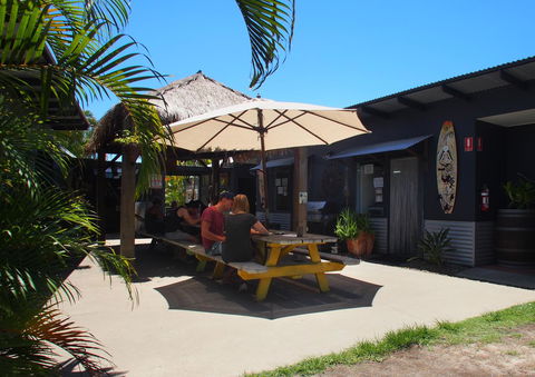 Backpackers At 1770 - Perths Hotel 11