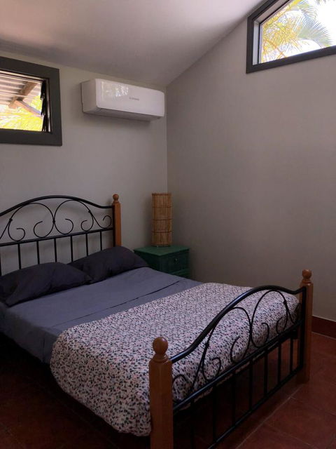 Backpackers At 1770 - Perths Hotel 8