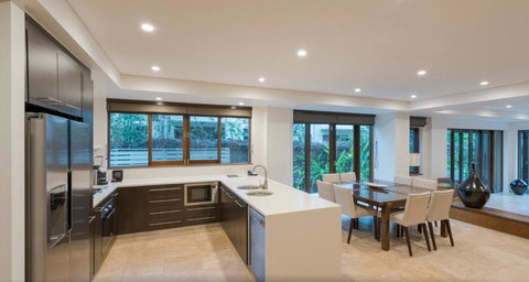 Luxury Apartments At Temple Resort And Spa Port Douglas - Perths Hotel 19