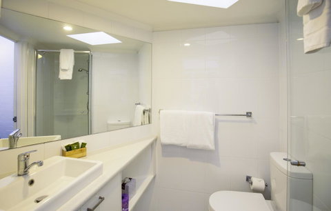 Ocean Breeze Resort - Perths Hotel 9