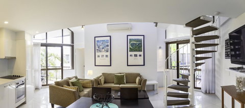 Ocean Breeze Resort - Perths Hotel 1
