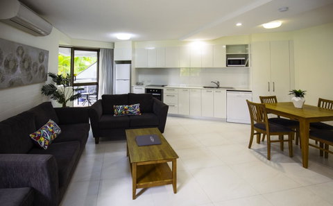 Ocean Breeze Resort - Perths Hotel 6
