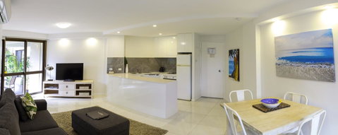 Ocean Breeze Resort - Perths Hotel 12