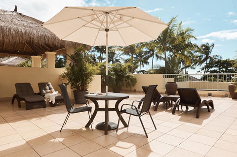 Sea Change Beachfront Apartments - Perths Hotel 9