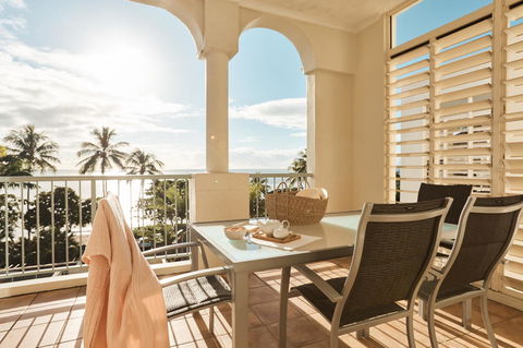 Sea Change Beachfront Apartments - Perths Hotel 0