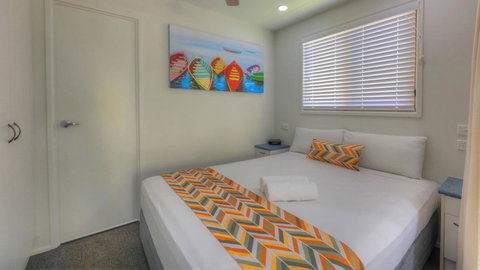 Alex Beach Cabins And Tourist Park - Perths Hotel 27