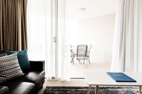 Ocean Views Resort Caloundra - Perths Hotel 43