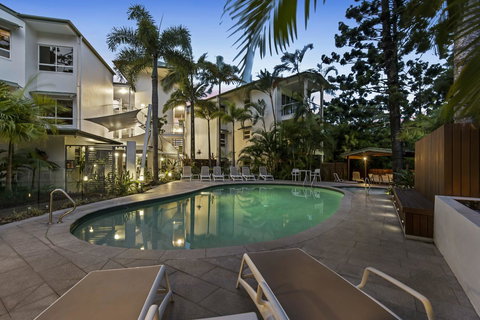 The Lookout Resort Noosa - Perths Hotel 2